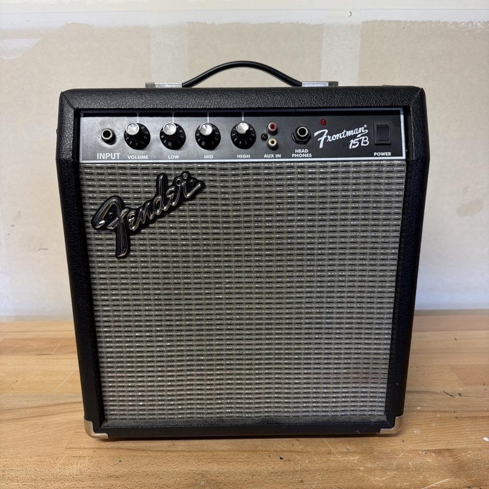 Fender Frontman 15B 15W Bass Amp Black Silverface Style Practice Combo